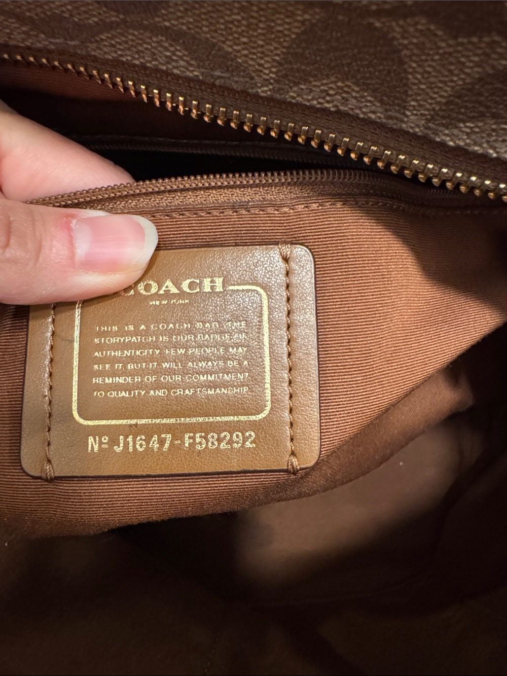 Coach Brown Signature Canvas city tote bag with hangtag - Picture 11 of 11
